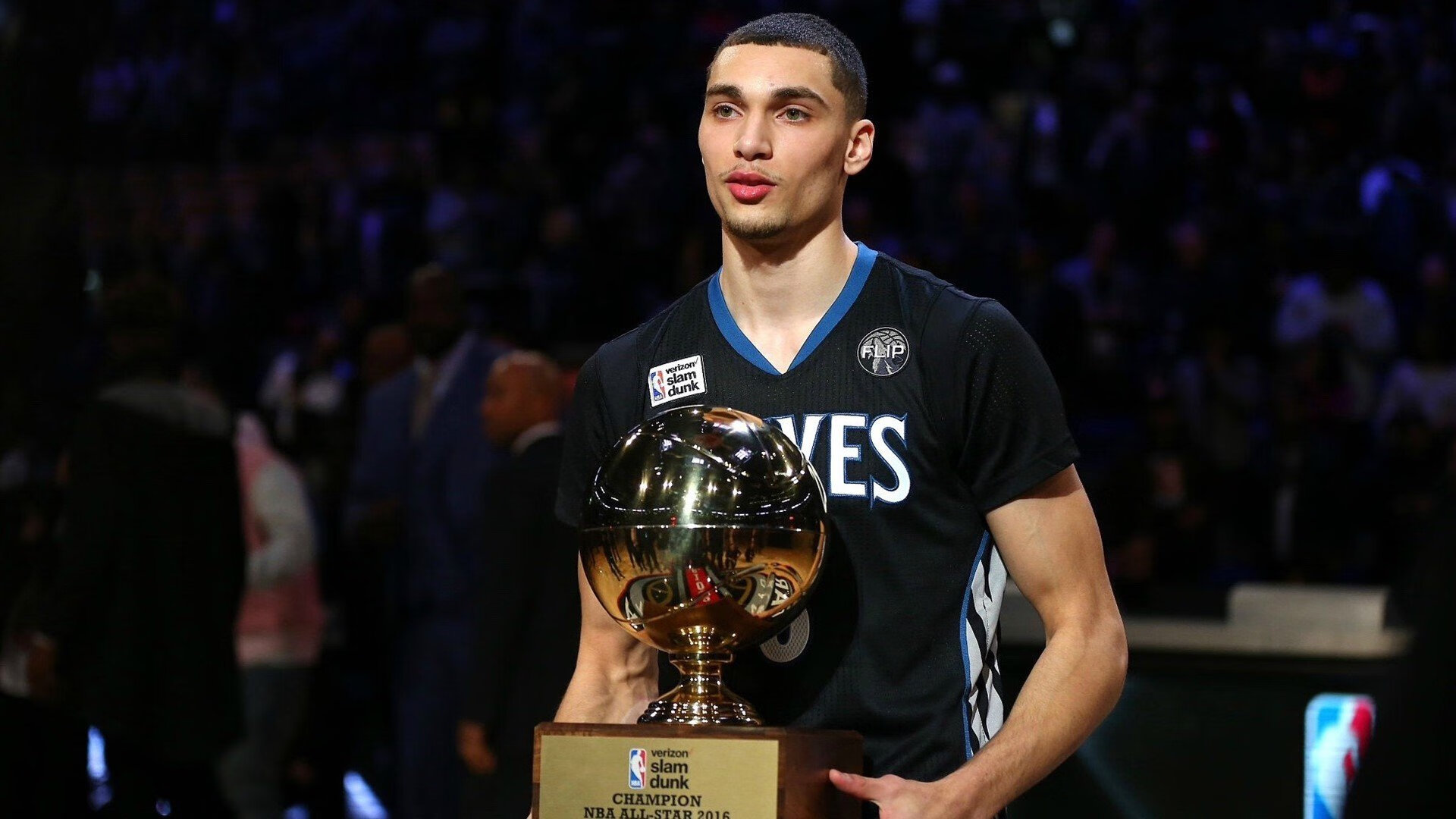 爱游戏体育在线赛事-李亚杰与程子龙动作协调完美赢得掌声，李亚杰是谁